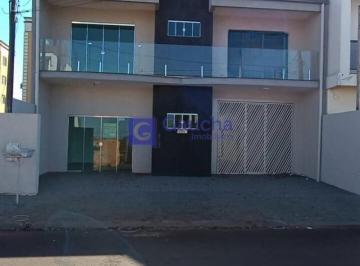 Casa · 250m² · 3 Quartos · 4 Vagas · VENDA | Sobrado, com 3 dormitórios em Esmeralda, Cascavel