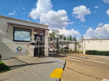 Apartamento · 48m² · 2 Quartos · 1 Vaga · Apartamento com ótima localização, próximo a escolas e creches.