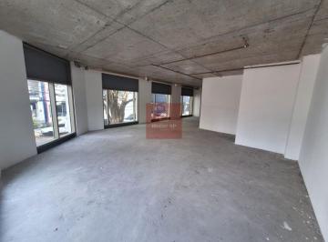 Comercial · 200m² · loja duplex com 200 m2 ! Primeira locação.