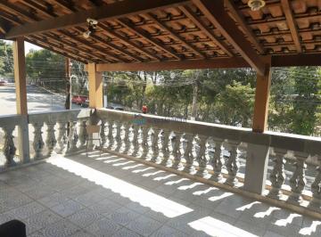 Casa · 200m² · 4 Quartos · 3 Vagas · Imóvel com duas residências na Vila Guarani ideal para moradia e renda extra