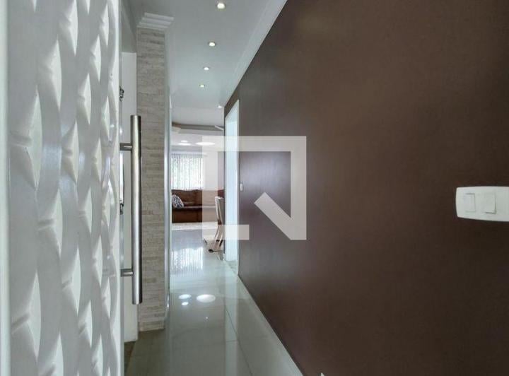 Foto do imóvel - Comprar casa em condomínio com 3 suítes e quintal