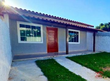Casa · 70m² · 2 Quartos · 1 Vaga · Casa Maravilhosa no Condado de Maricá – 2 Quartos (1 Suíte) por R$ 380.000