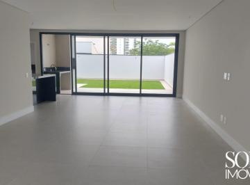Casa · 235m² · 4 Quartos · 4 Vagas · Terras de Gênova - Casa nova no Terras de Gênova – 3 suítes e vista permanente para o lago do Parque