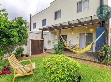 9e16830b6f032589685cef7ae9c0ce938bde37fe · Sobrado com 3 dormitórios à venda, 108 m² por R$ 999.000,00 - São Lourenço - Curitiba/PR