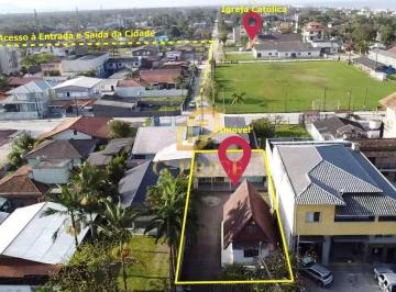 Casa · 105m² · 3 Quartos · 2 Vagas · Excelente Terreno com Duas Casas Apenas 300mts do Mar