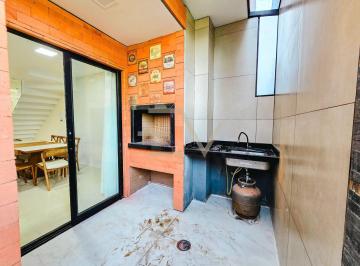 Casa · 120m² · 3 Quartos · 1 Vaga · Sobrado Geminado em Centro, Balneário Piçarras/SC