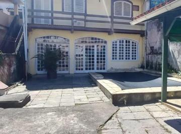 Casa · 112m² · 3 Quartos · 3 Vagas · Casa à venda - no Centro