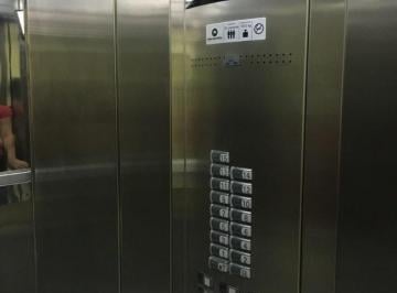 Elevador · Sala Comercial em São Paulo - Sé