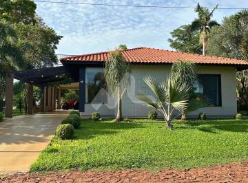 Casa · 220m² · Casa no Clube Náutico de Toledo - Pr.