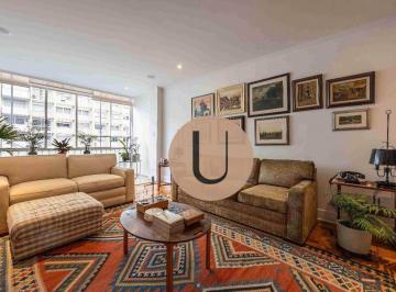 faa024437643f3d43c0a41e63ca4ca7aecae3dfe · 233m² de Elegância e Luz em Higienópolis
