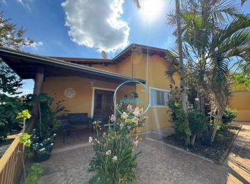 3641ec22b2b8363691d14911725464fb083e1a53 · CA-900 - Casa com 4 dormitórios à venda, 193 m² por R$ 880.000 - Jardim Porangaba - Águas de São Ped