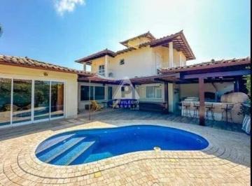 Casa · 280m² · 4 Quartos · 2 Vagas · Belíssima casa duplex em Búzios com 04 suítes, decorada e mobiliada entre a rua das pedras e a praia