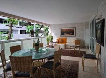 Apartamento · 282m² · 4 Quartos · 3 Vagas · Magnífico apartamento com 4 quartos em area nobre do Leblon