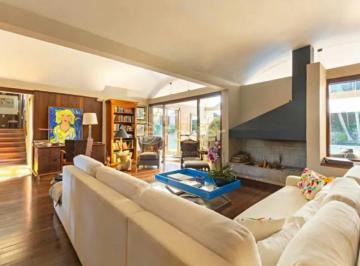 b3a06b45b4e4f6aeda653f9739f94b56.jpeg · Casa, 6 dormitórios, 509 m², em Jardim Leonor