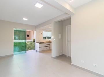 Casa · 131m² · 3 Quartos · 2 Vagas · Sobrado à venda com 3 quartos no Cajuru em Curitiba
