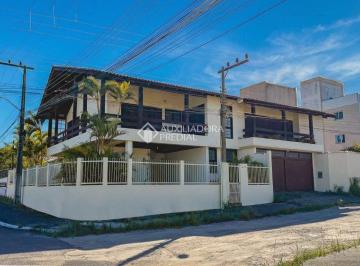 Casa · 382m² · 4 Quartos · Casa Ampla Com Vista Incrível Para o Mar Bairro Village, Imbituba - SC