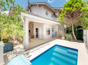 32-Cesar de Castro 136 (Suzy).jpg · Casa, 3 dormitórios, 197.38 m², em Teresópolis