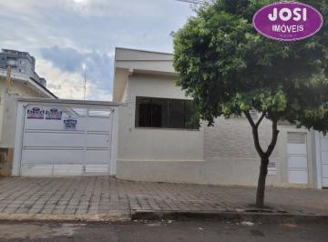 Foto 01 · Casa para Venda - CENTRO - R$520 mil