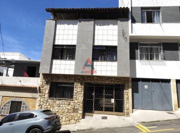 image_re_6034673.jpg · Casa de 4 quartos, no bairro Centro, em Juiz de Fora