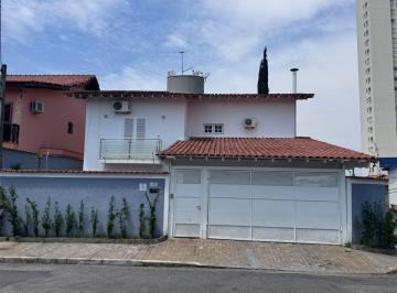 Casa de 4 quartos, Mogi das Cruzes · Casa próximo a mercado e escola.