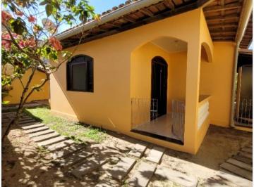 Casa de 3 quartos, Santa Cruz Cabrália · Casa térrea independente de 3 quartos sendo 1 suíte no Mirante de Cabrália 