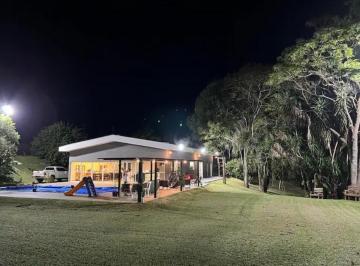 Rural de 2 quartos, Londrina · Sitio com casa sede, galpão e casa de caseiro.