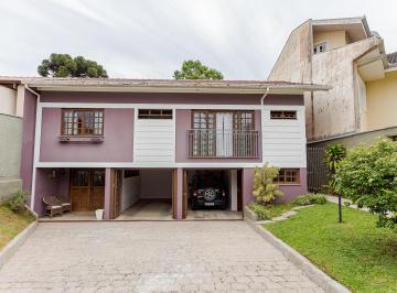 Casa de 4 quartos, Curitiba · Casa encantadora com espaçoso quintal - Barreirinha