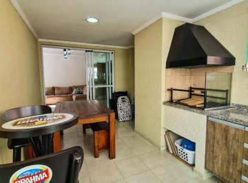 Apartamento · 123m² · 3 Quartos · 2 Vagas · Apartamento com varanda gourmet à venda na praia das Pitangueiras em Guarujá