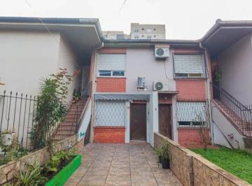 Casa · 115m² · 3 Quartos · 1 Vaga · Casa de 3 dormitórios com suíte e garagem fechada – Rua Galeno Piantá, Partenon