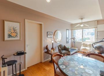 Apartamento · 67m² · 2 Quartos · 1 Vaga · Apartamento com 2 dormitórios no bairro Petropolis em Porto Alegre
