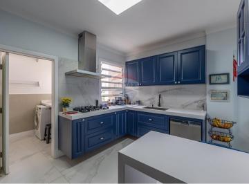 Apartamento · 151m² · 4 Quartos · 2 Vagas · RE/MAX CASANOVA Vende apartamento com 4 quartos, sendo 2 suítes 150m² - Valinhos S/P R$1.197.000,00