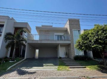 Casa · 360m² · 2 Quartos · 4 Vagas · Sobrado à venda  em condomínio fechado em Foz do Iguaçu, PR.