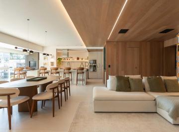 Apartamento · 158m² · 3 Quartos · 2 Vagas · Apartamento à venda no Água Verde no Edifício Quar
