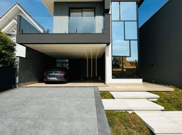 Casa de 4 quartos, Mogi das Cruzes · CASA ALTO PADRÃO COM 4 SUITES À VENDA NO CONDOMÍNIO ARUÃ