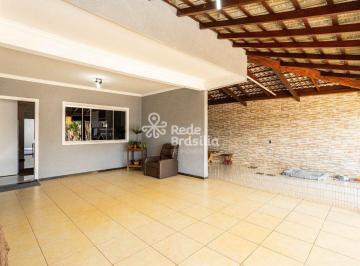 Casa · 350m² · 4 Quartos · 5 Vagas · RUA 03 - RES. GRANVILLE - 04 SUÍTES - VICENTE PIRES/DF