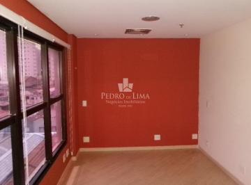 Comercial · 29m² · 1 Vaga · Sala comercial no Tatuapé ao lado do metrô, 28,97m², decorada, 1 vaga, disponível para uso imediato.