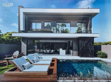Casa · 450m² · 4 Quartos · Casa à venda - em Jardim do Golfe