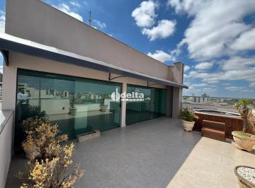 Apartamento · 188m² · 3 Quartos · 3 Vagas · Cobertura com 3 quartos sendo 1 suíte, disponível para venda no bairro Jardim Finotti em Uberlândia-