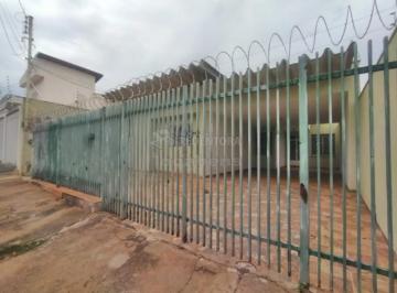 Casa · 247m² · 5 Quartos · 3 Vagas · Casa com Edicula  Locação Boa Vista