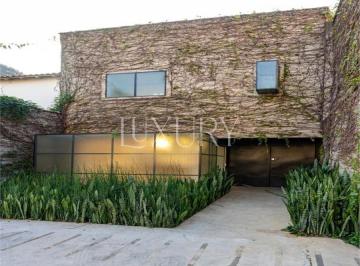 1 · Casa à Venda no Jardim Paulistano, 275 m², 4 quartos sendo 3 suítes, 2 vagas.