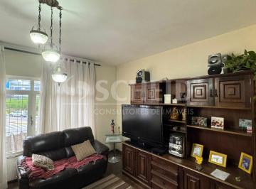 Casa · 118m² · 2 Quartos · 2 Vagas · Sobrado no Jardim Consórcio, com 02 dormitórios, 02 vagas, corredor lateral e quarto e wc de serviço