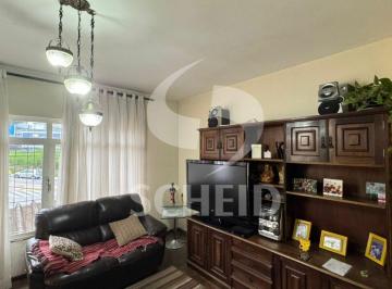 Casa · 118m² · 2 Quartos · 2 Vagas · Sobrado no Jardim Consórcio, com 02 dormitórios, 02 vagas, corredor lateral e quarto e wc de serviço