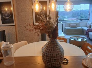 Apartamento · 79m² · 3 Quartos · 1 Vaga · Vendo lindo apartamento reformado com 79m3 3/4, sendo 2 suítes no Brisas club - Paralela/BA.