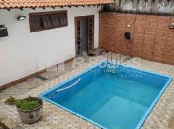 Casa · 185m² · 4 Quartos · 2 Vagas · Casa em Condomínio luxuoso com 04 quartos sendo 1 suíte, área arborizada. Rua Ra