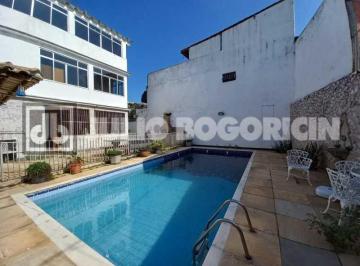 Casa · 298m² · 5 Quartos · 3 Vagas · Casa de Rua na Taquara Com 298m² 5 Quartos 1 Suíte Próximo Shopping