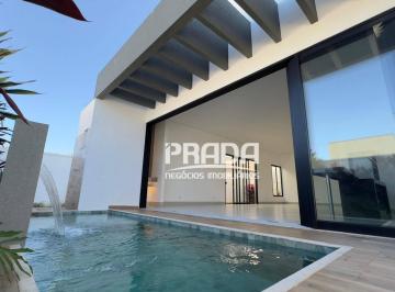 d859479738c7a925d4108312bb6e7a3057d98632 · Casa a venda com 4 suítes em condomínio fechado, Zona sul de Uberlândia-MG