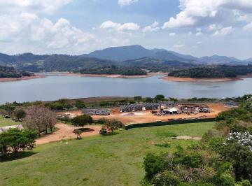 Terreno , Piracaia · Terreno Pé na Água no Condomínio Reserva Paiquerê de Alto Padrão em Piracaia