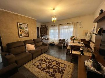 Casa · 184m² · 3 Quartos · 3 Vagas · Casa à venda em Ferrazópolis, SBC