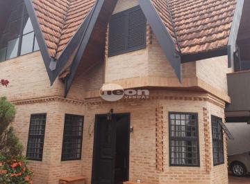 Casa · 200m² · 3 Quartos · 4 Vagas · Casa Sobrado à venda em Pirassununga