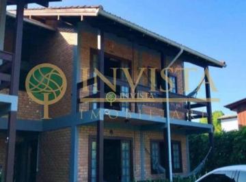 3f0f088a2fbbba4d3d4d4a946a575ebdb6bf0bf6 · Casa com 4 quartos em Florianópolis!